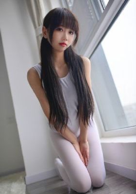 李丽珍不纽扣的女孩